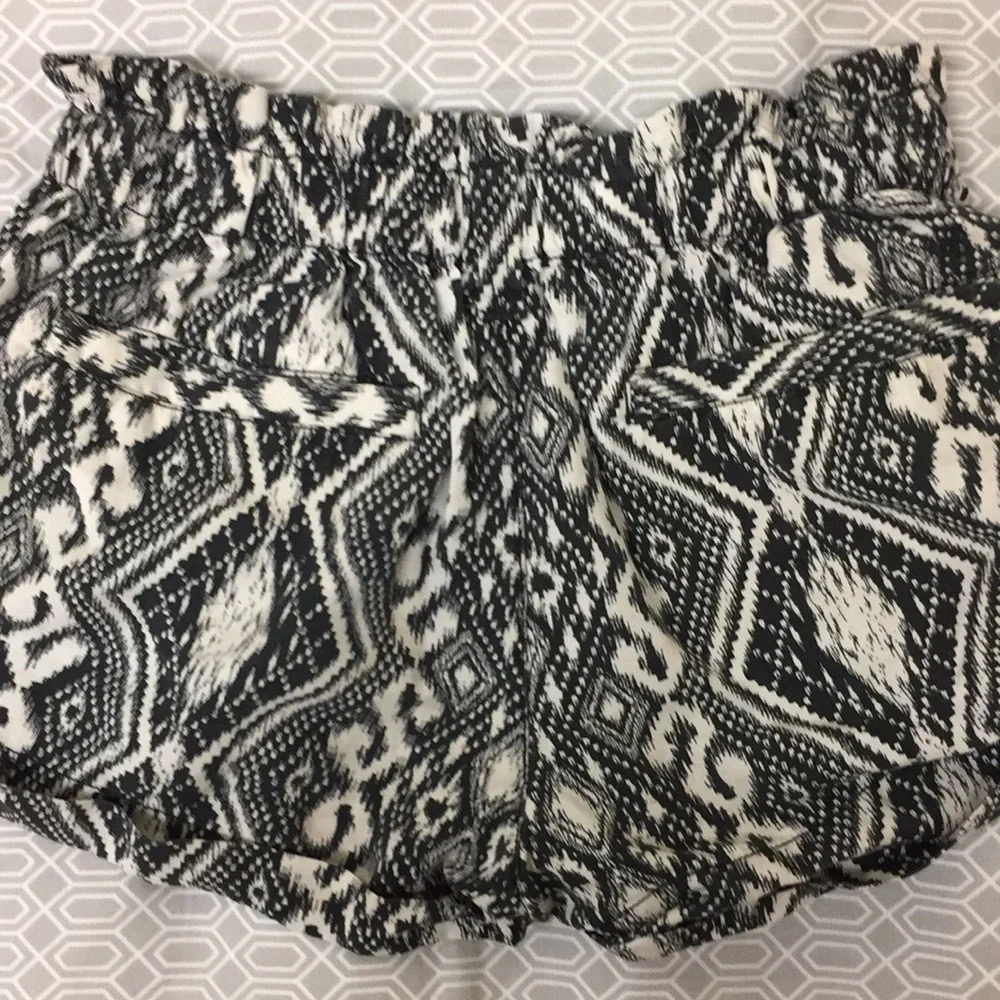 3/&35 AE lightweight shorts